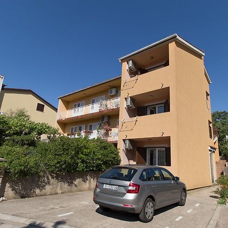 קרס Apartment Anton מראה חיצוני תמונה